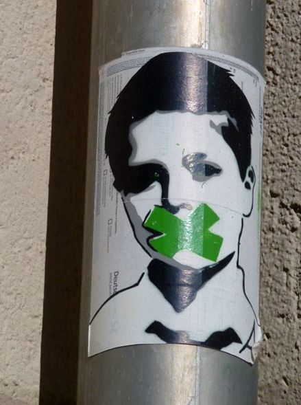 11-03-STICKER-Berlin-photoBrigraff-archyves