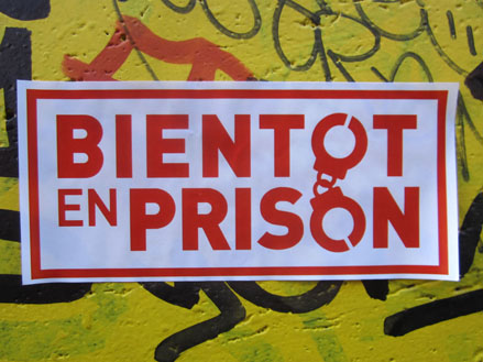 12-08-STICKER-Marseille-QuartierCoursJulien1-archyves